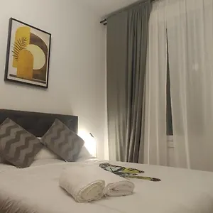 Plaza Zabalburu Homestay